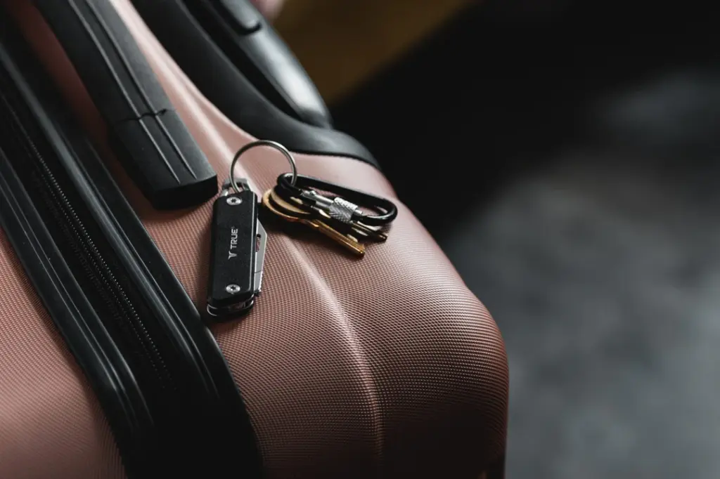 True Utility Modern Key Chain Knife - Black