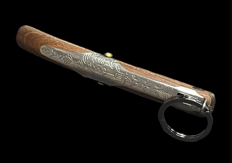 Herder Oryx Walnut Handle + Carbon Blade